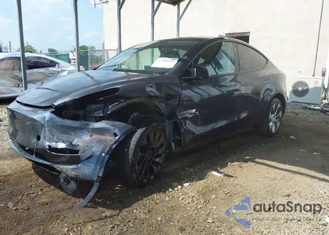 2023 Tesla Model Y Rwd из США, поврежденный, VIN 7SAYGDED8PF923374